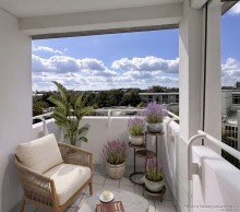 Balkon - digital m�bliert Stufenlos �ber die D�chern von M�nchen!
