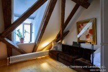 Wohnen im DG V E R K A U F T: Historisches Stadthaus im Salzstadel