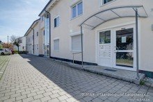 3 Hauseingang V E R K A U F T:  3-Zimmer Gartenwohnung in Weilheim - Altstadtflair mit hohem Freizeitwert