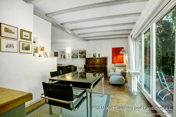 Essbereich im Wohnzimmer im OG Einfamilienhaus Tutzing