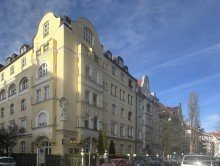 Umfeld des Hauses V E R K A U F T: Neuhausen nahe Maxvorstadt - gepflegte Wohnung mit Balkon