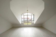 02_Wohnen V E R M I E T E T - Helles 1-Zi-Apartment mit Galerie, Ottobrunn Zentrum