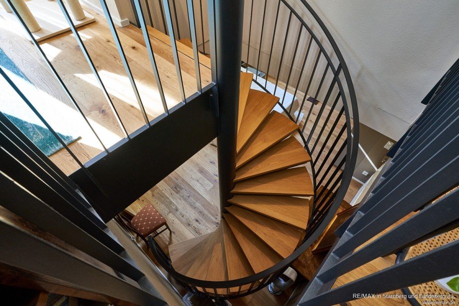 Treppe ins UG Erdgeschosswohnung M�nchen