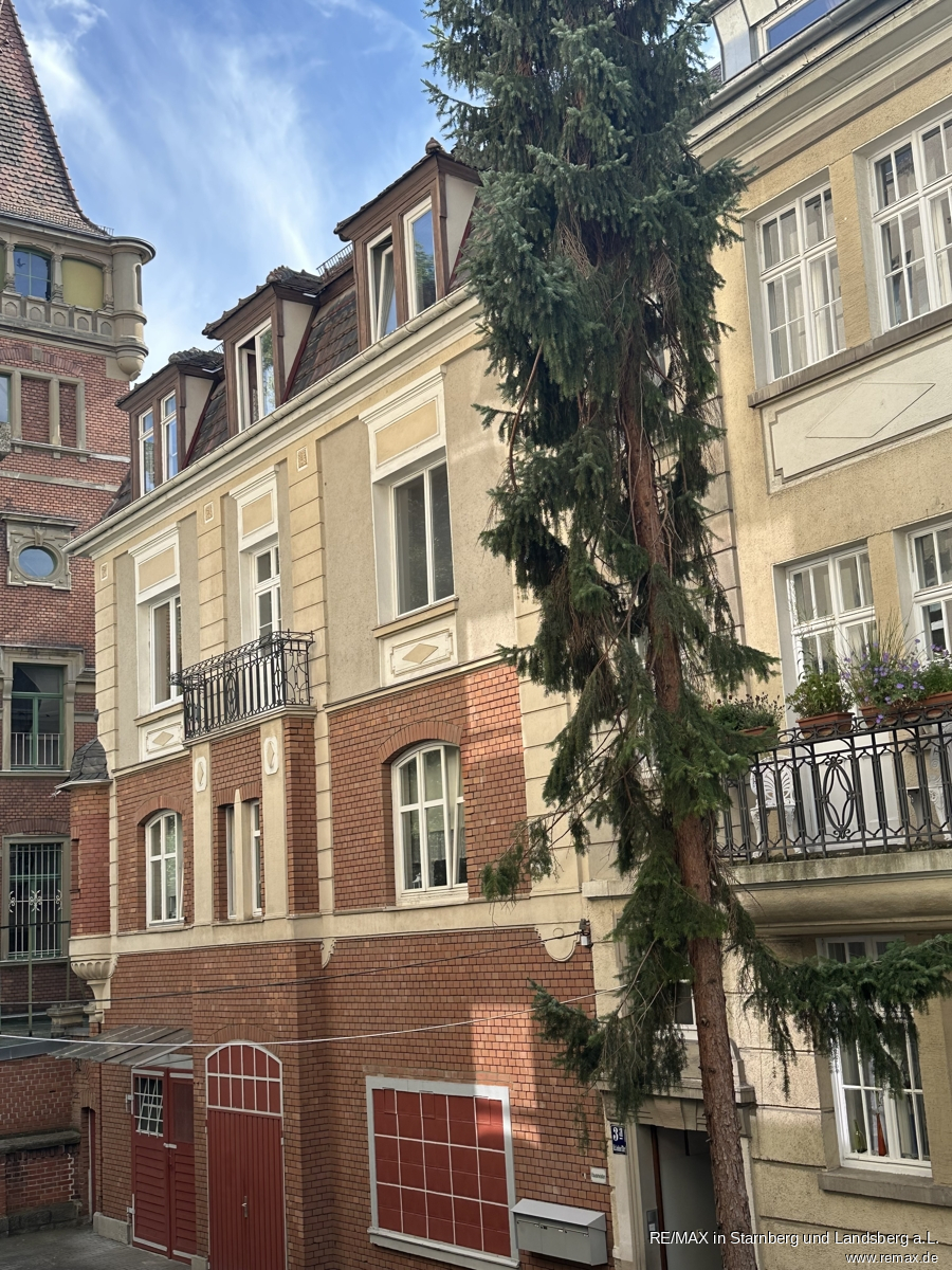 R�ckgeb�ude Haus a Etagenwohnung W�rzburg