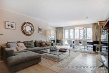 Wohnzimmer V E R K A U F T: Garten-Wohnung am Englischen Garten und Herzogpark - Wohnanlage mit Schwimmbad