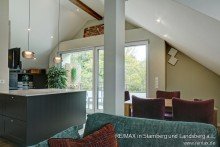 Essbereich und K�che V E R M I E T E T: Mit dem Aufzug in die hochwertige DG-Wohnung!