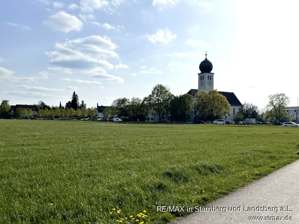 Umgebung_Kirche Reiheneckhaus Vaterstetten