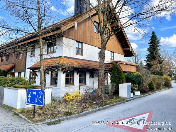 Hausansicht_Stra�e2 Reiheneckhaus Vaterstetten
