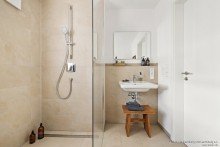 Duschbad EG V E R M I E T E T!: Hochwertige Garten-Wohnung in Aubing �ber 2 Etagen