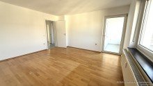 Wohnzimmer V E R K A U F T: Charmante 3-Zi-Wohnung in ruhiger Lage