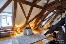 Wohnen im DG V E R K A U F T: Historisches Stadthaus im Salzstadel