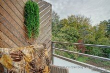 Blick ins Gr�ne V E R M I E T E T: Mit dem Aufzug in die hochwertige DG-Wohnung!