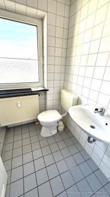 Bad V E R K A U F T: Charmante 3-Zi-Wohnung in ruhiger Lage