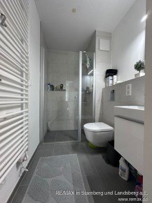 Duschbad V E R K A U F T: Barrierefreie Garten-Wohnung in ruhiger Ortsrandlage von Trudering