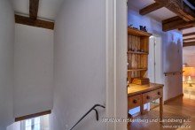 Eingang zur Wohnung V E R K A U F T: Historisches Stadthaus im Salzstadel