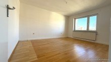 Schlafzimmer V E R K A U F T: Charmante 3-Zi-Wohnung in ruhiger Lage