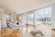 Wohnzimmer digital eingerichtet V E R M I E T E T: Familienhaus am Stadtrand von M�nchen