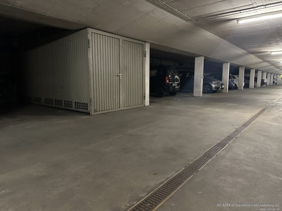 Garage in der Tiefgarage Etagenwohnung M�nchen