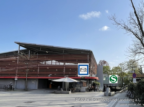 Umgebung_S-Bahn mit P+R Reiheneckhaus Vaterstetten