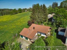 Haus V E R K A U F T: Familienfreundliches Haus am Ortsrand
