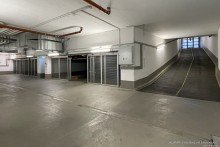 Auffahrt und Multiparking TG-Stellplatz, BJ 2013, verkehrsg�nstig